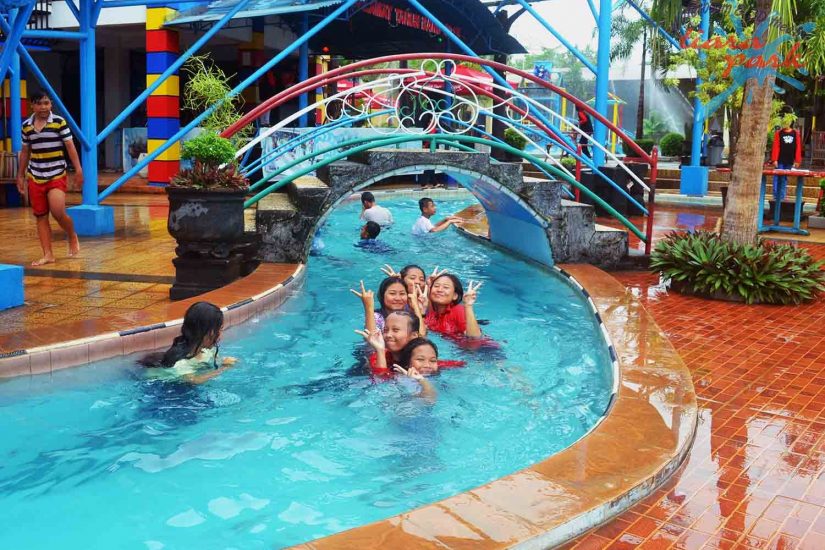 lazy river kolam arus